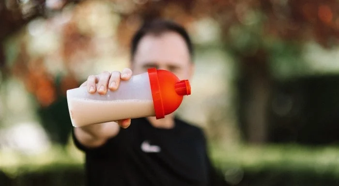 protein shake before bed