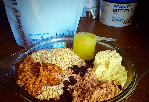 Peanut butter protein balls