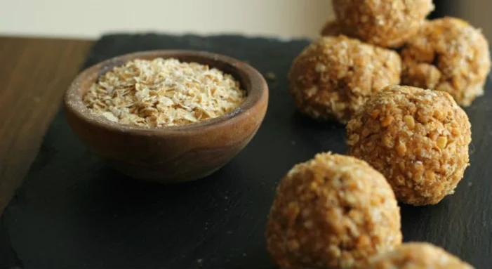 peanut butter protein balls