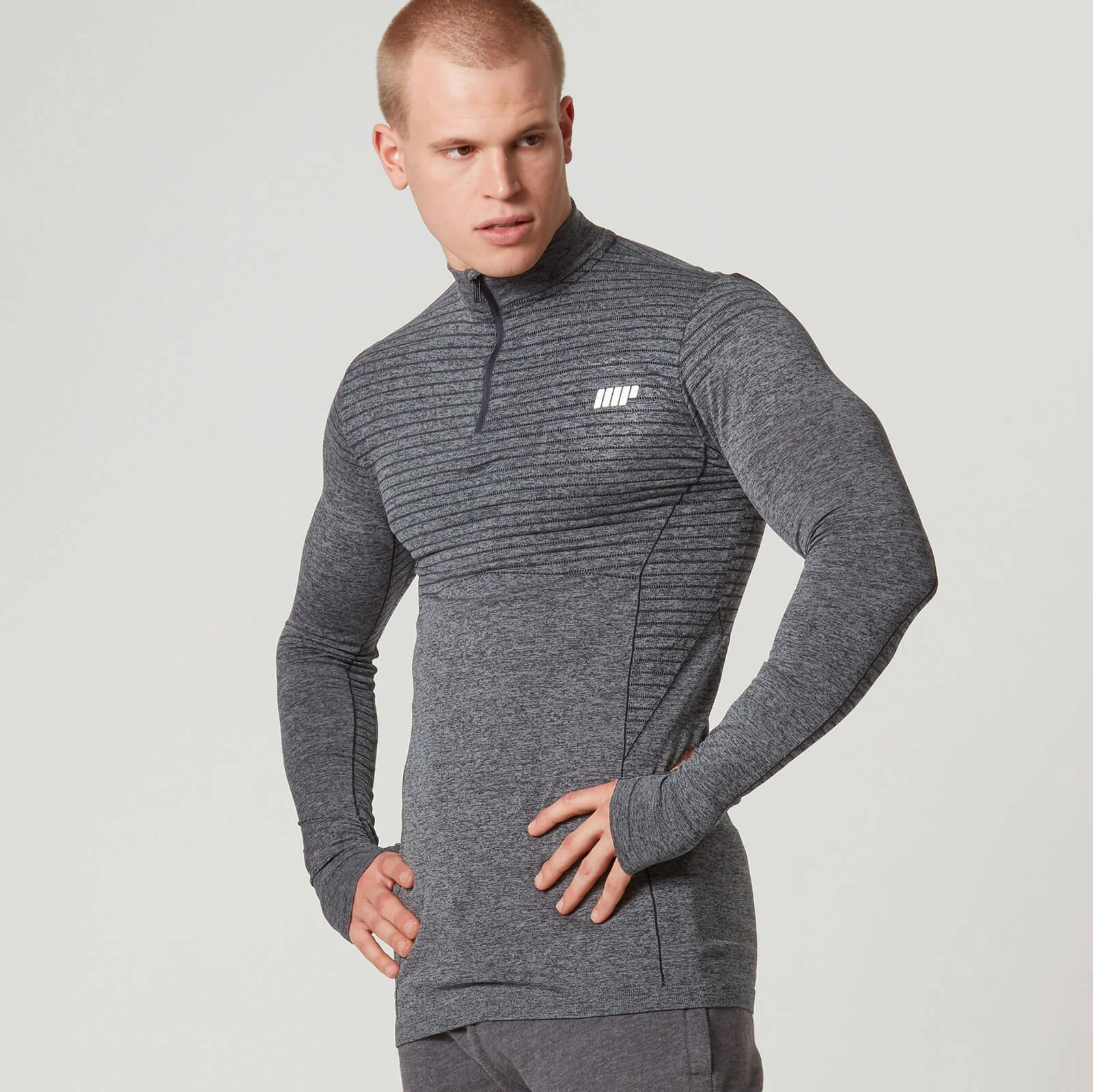 Myprotein Carve Seamless 1/4 Zip Top - S - أسود الصورة 1