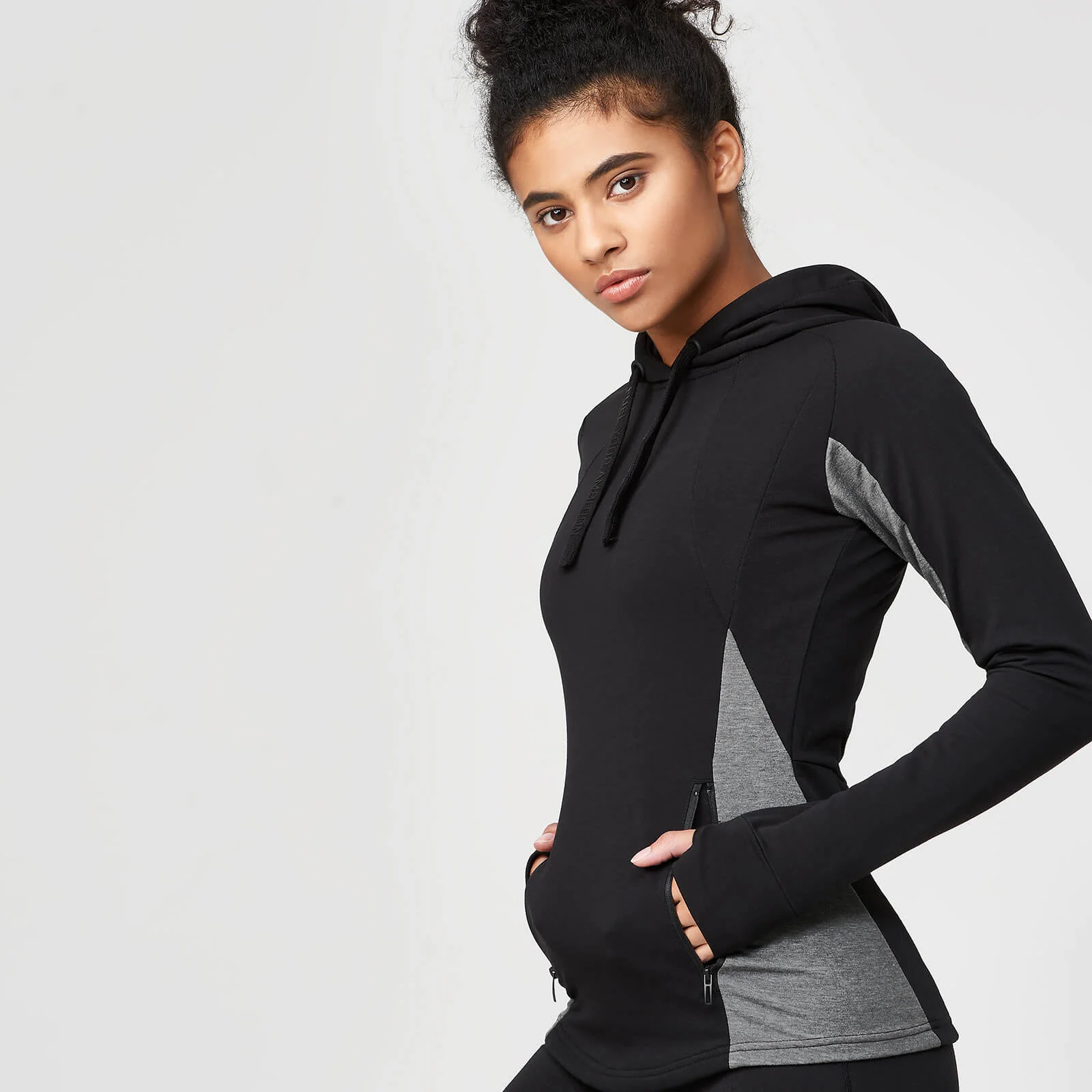 Myprotein Superlite Slim Fit Pullover Hoodie - XS - أسود الصورة 1