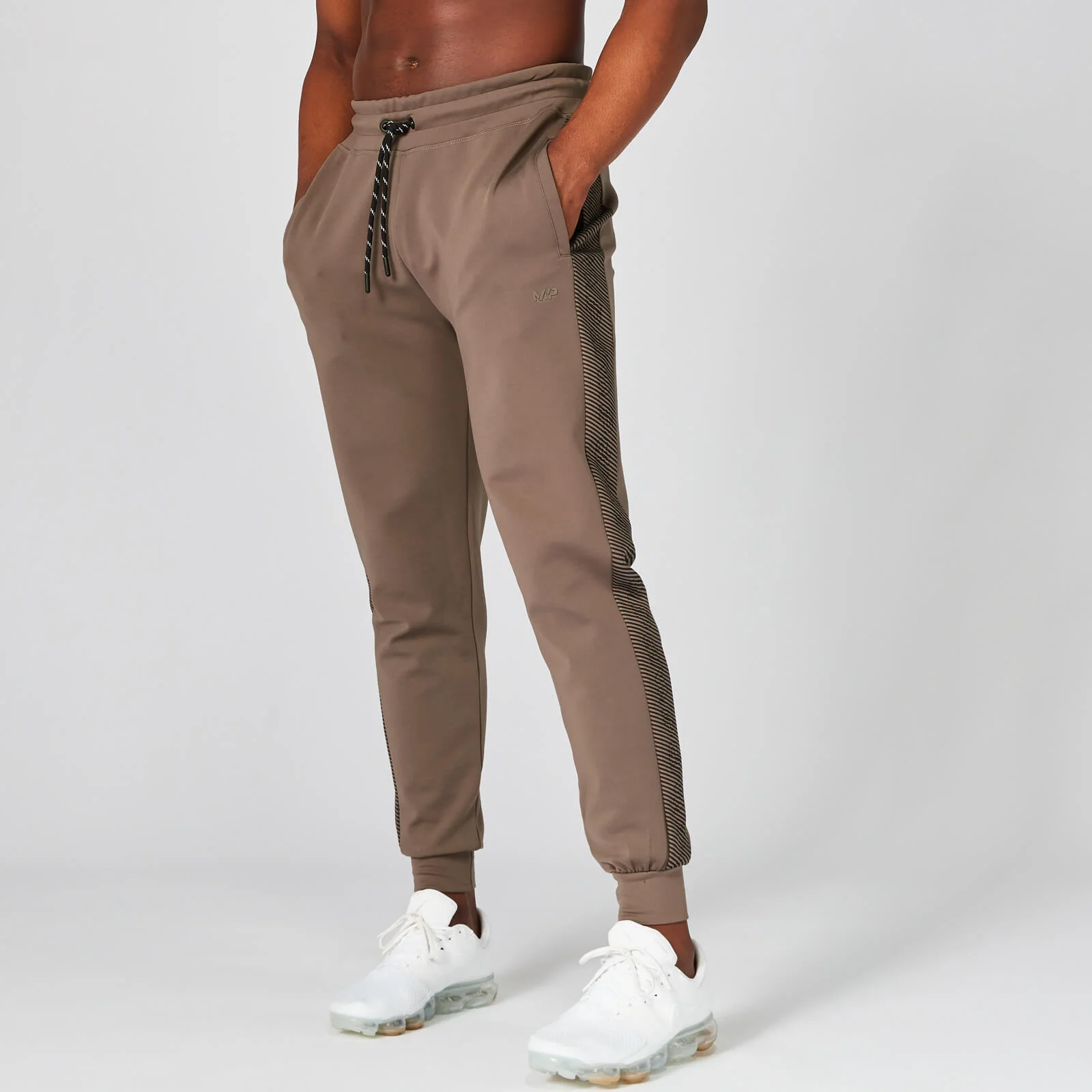 Myprotein Icon Tailored Joggers - Driftwood - XS - Driftwood الصورة 1