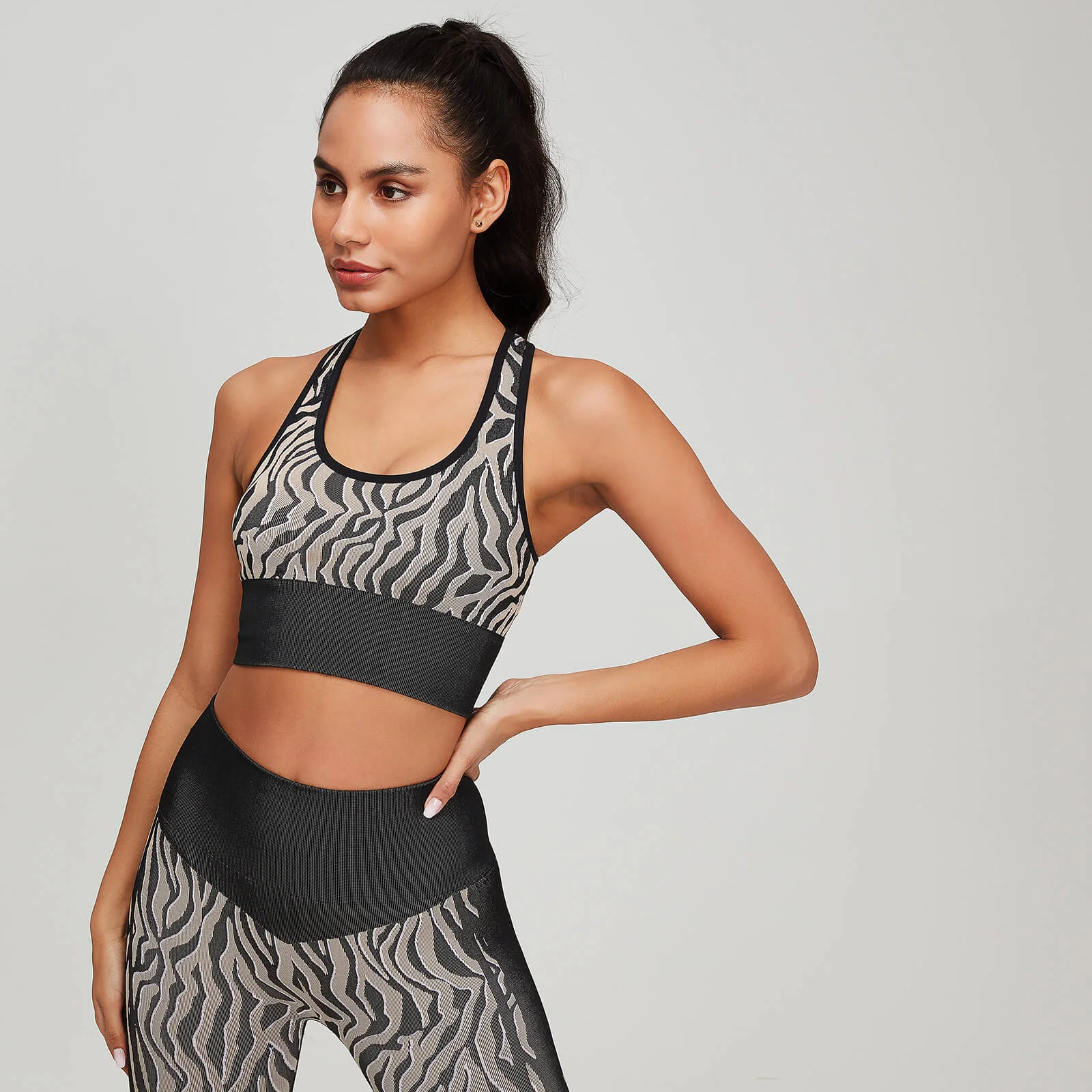 MP Women's Animal Zebra Seamless Sports Bra - Black/Praline - XS الصورة 1