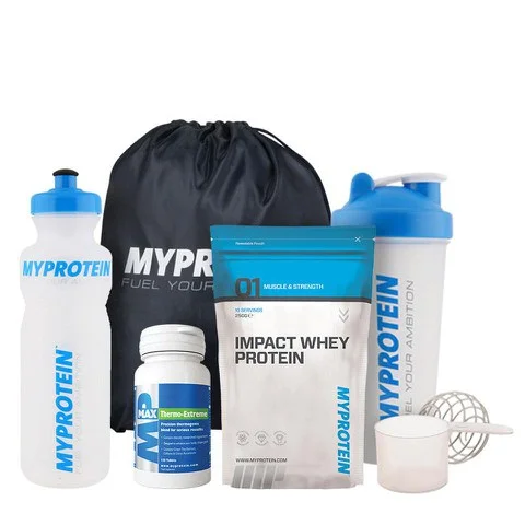 Myprotein Essentials Bundle - Strawberry الصورة 1
