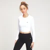 توب نسائي قصير Shape بأكمام طويلة وبدون درزات خياطة من MP - أبيض